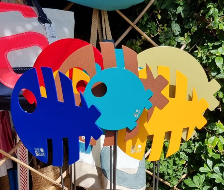 POISSON SUR TIGE