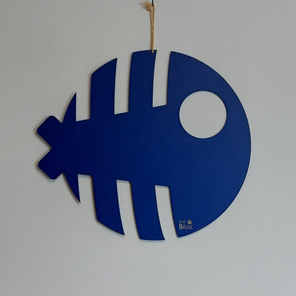POISSON ARÊTE SUSPENDU
