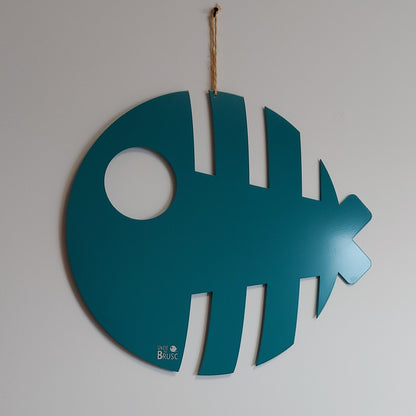 POISSON ARÊTE SUSPENDU
